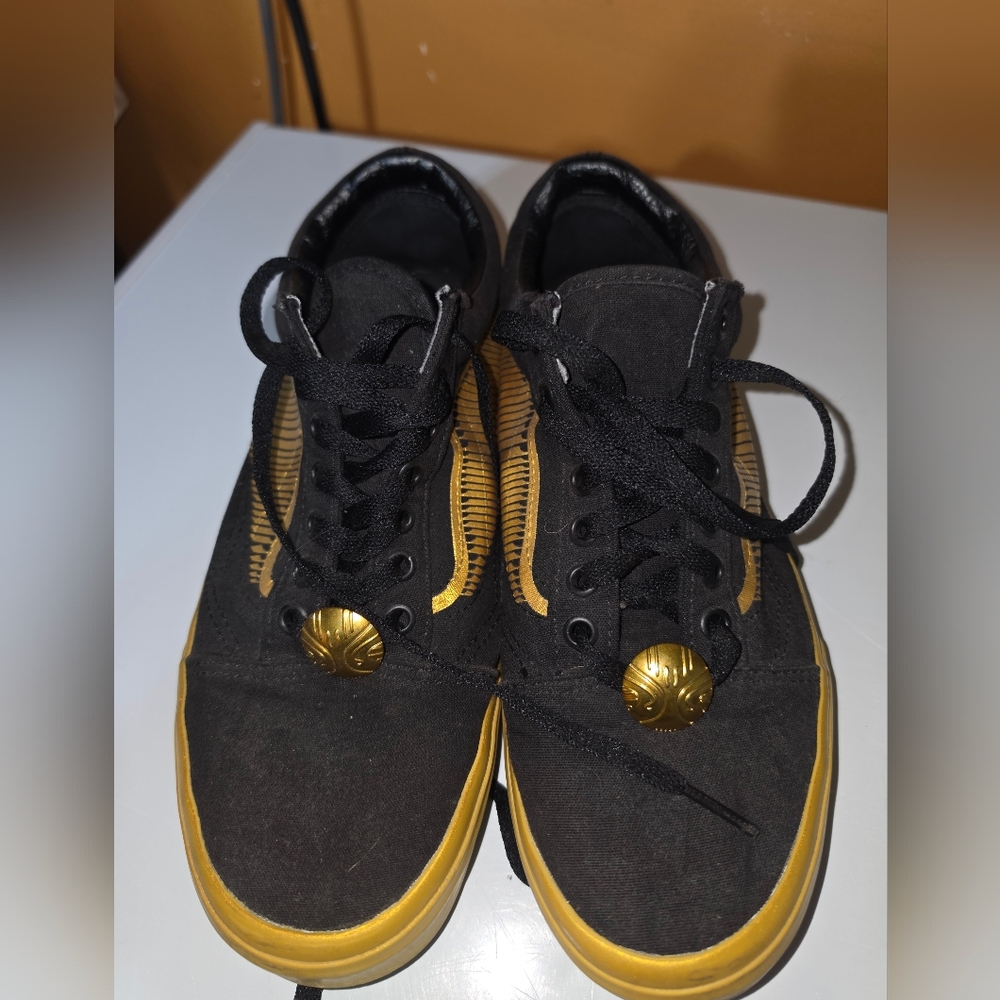 Vans Harry Potter GOLDEN SNITCH Black and Gold 10.5W 9M Low-Top Sneakers - Picture 8 of 9